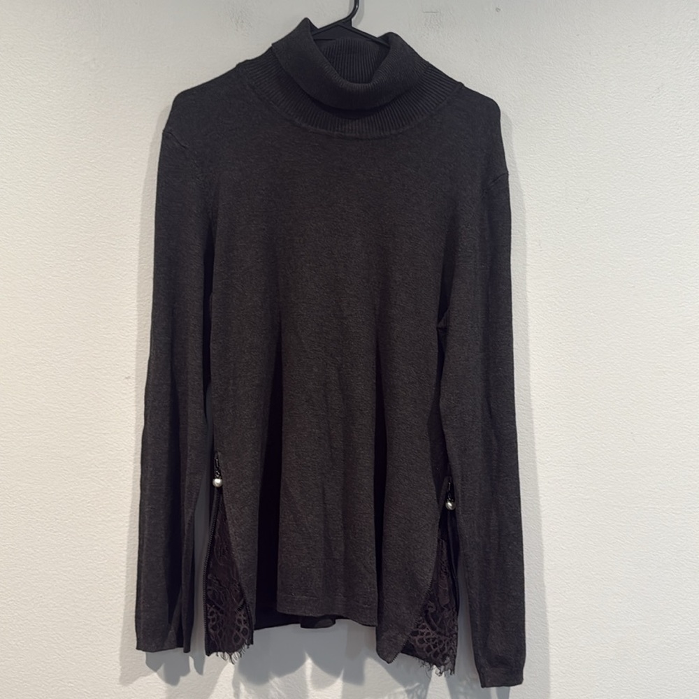 Renuar Gray Turtleneck Sweater with Ribbed Knit Texture and Lace Details Size L